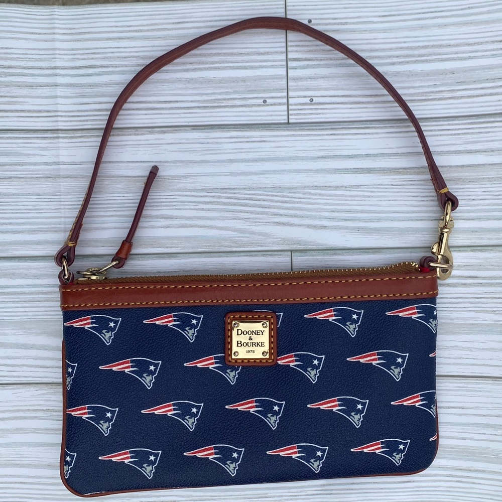 Dooney & Bourke NE Patriots Wristlet